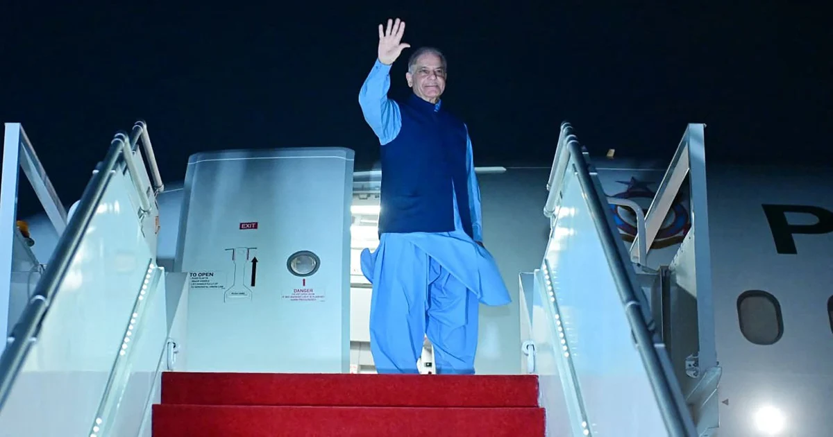 Pakistan's PM Heads to Switzerland for US-Iran Nuclear Talks