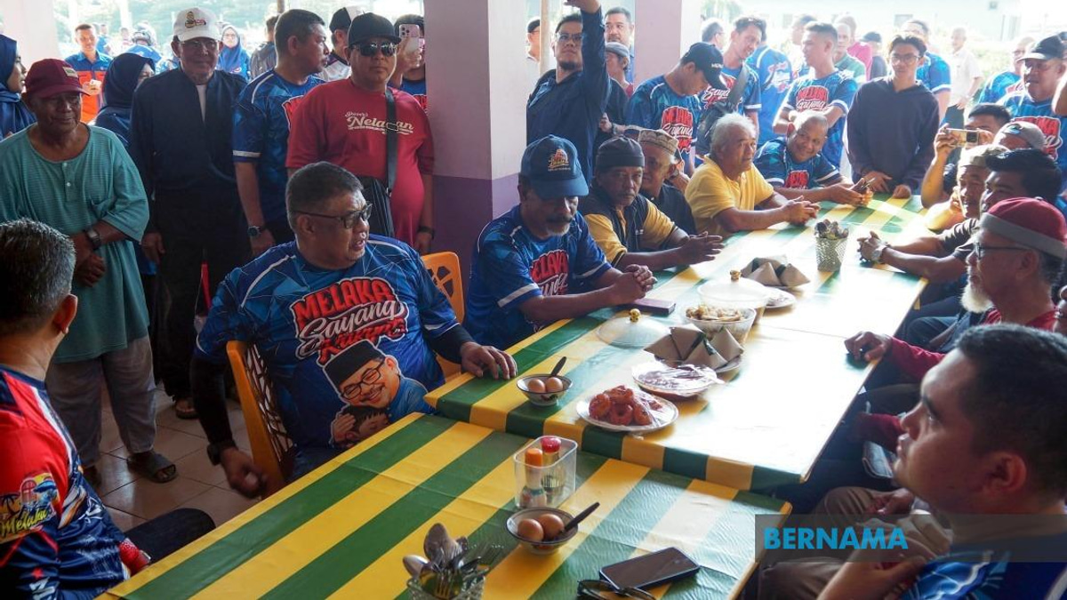 Melaka Extends Social Security and Technology Support to State's Fishing Community