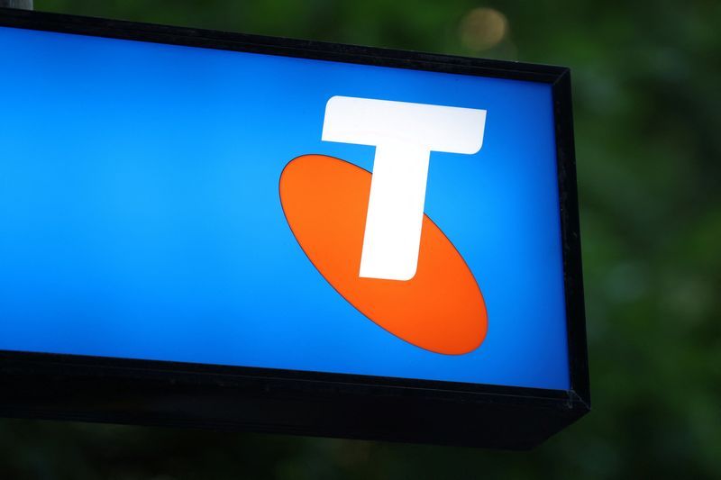 Telstra outage cripples Australian transport and payment systems