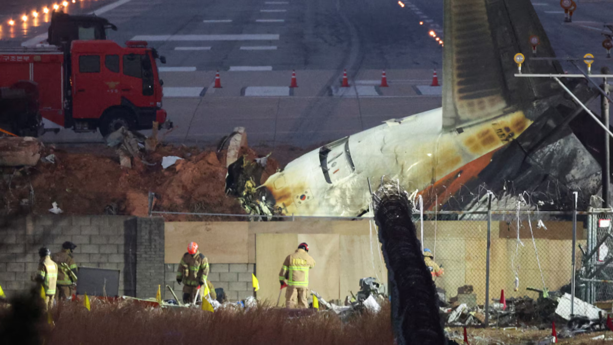 South Korean Police Raid Airport Authority, Transport Ministry in Jeju Air Crash Inquiry