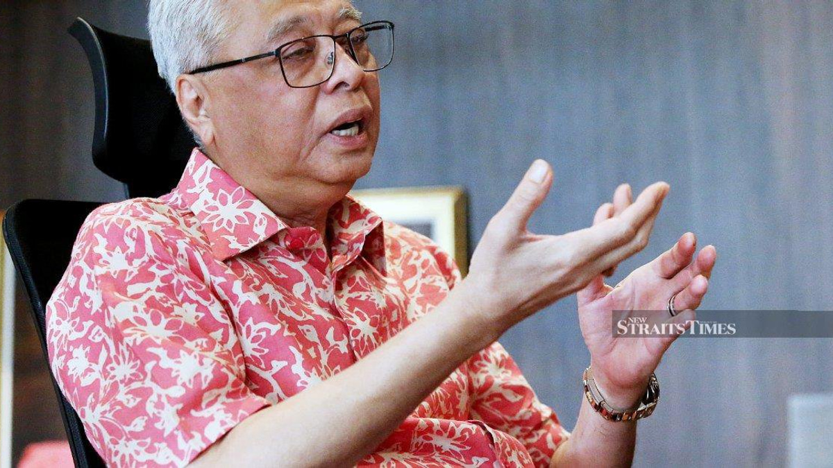 Former PM Ismail Sabri Hospitalized at IJN Before Court Date