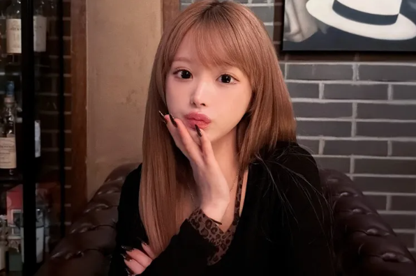K-pop Influencer's Death During TikTok Livestream Raises Questions About Fan Culture and Mental Health