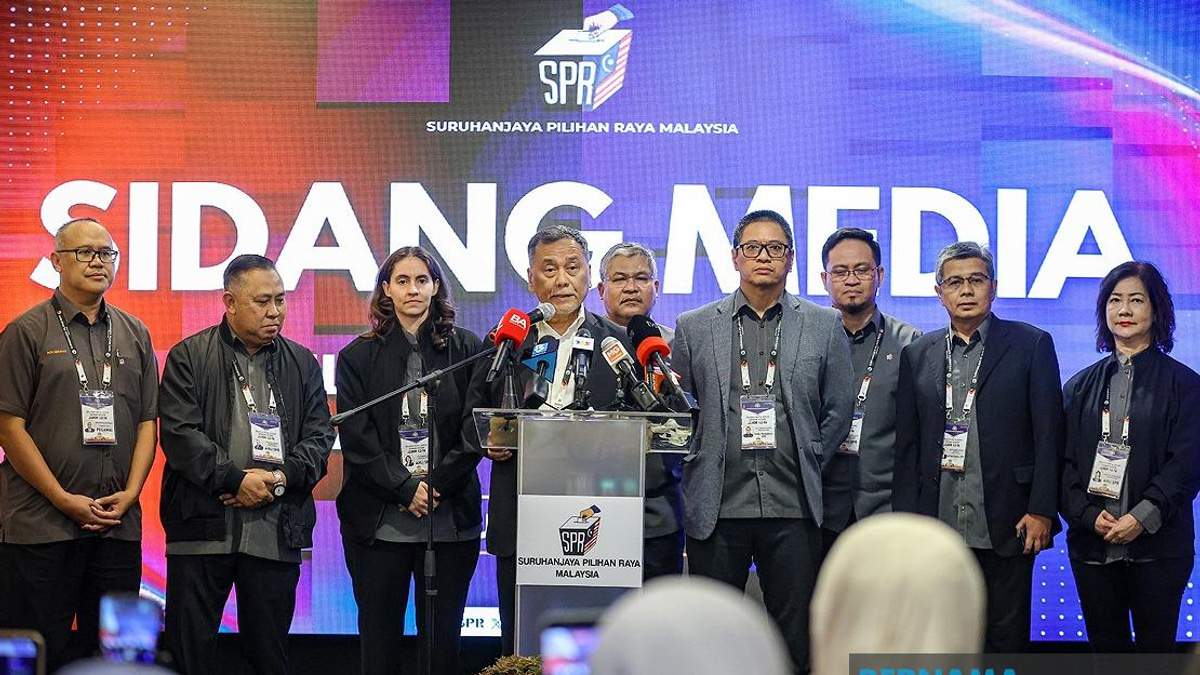 Barisan Nasional Secures Decisive Victory in Johor, Winning 48 of 56 Seats