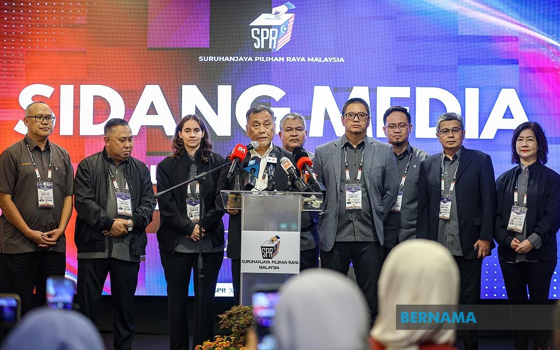 Barisan Nasional Secures Decisive Victory in Johor, Winning 48 of 56 Seats