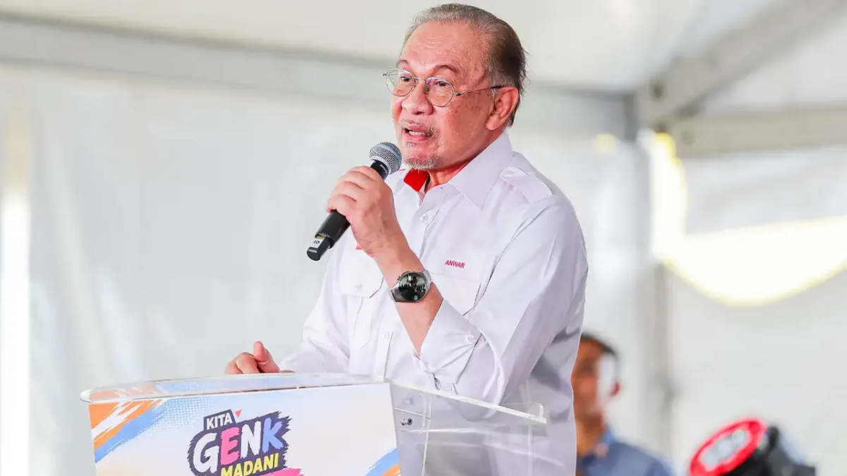 Anwar Ibrahim Defends Coalition Against Accusations of Undermining Malay Rights