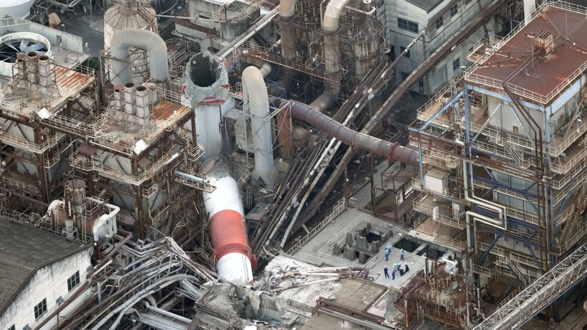 Search Continues for Nine Missing After Smokestack Collapse at Kumamoto Paper Mill