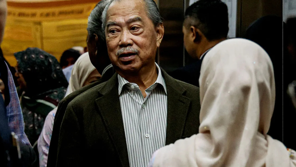 Contractors Allegedly Pressured to Donate to Bersatu for Jana Wibawa Projects