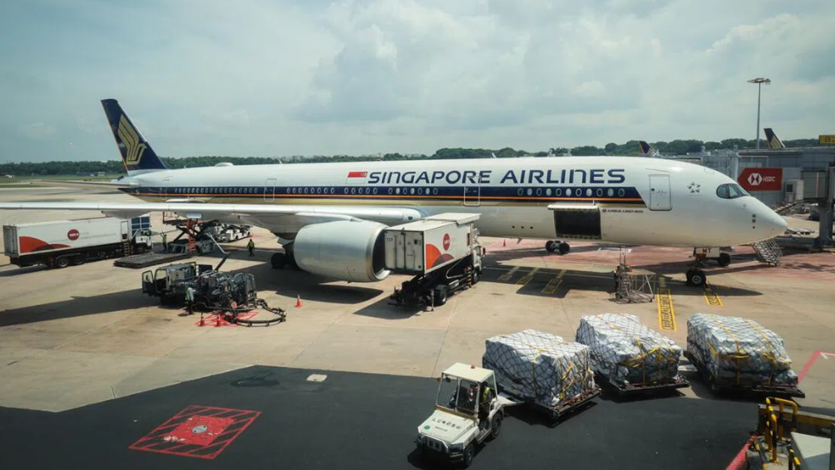 Singapore Airlines flight to New York returns to Changi after technical fault, passengers rebooked