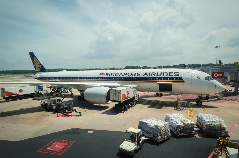 Singapore Airlines flight to New York returns to Changi after technical fault, passengers rebooked