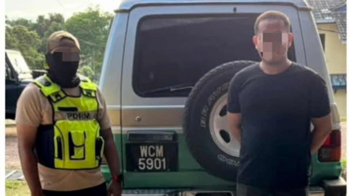 SUV Driver Arrested with RM6,000 Worth of Smuggled Bromeliad Plants from Thailand