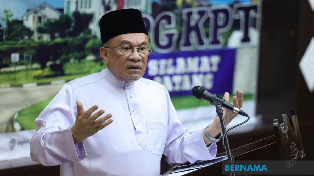 Schools Must Not Conceal Bullying Cases, Says PM Anwar