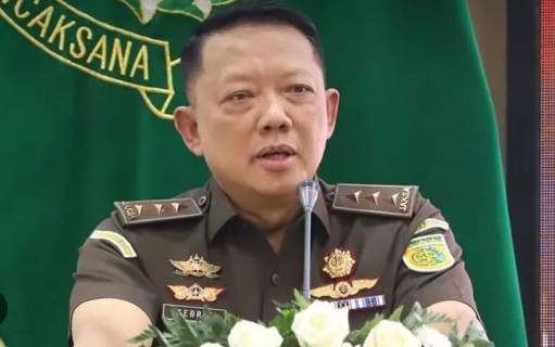 Prabowo's Anti-Corruption Campaign Tests System as Top Prosecutor Faces Investigation