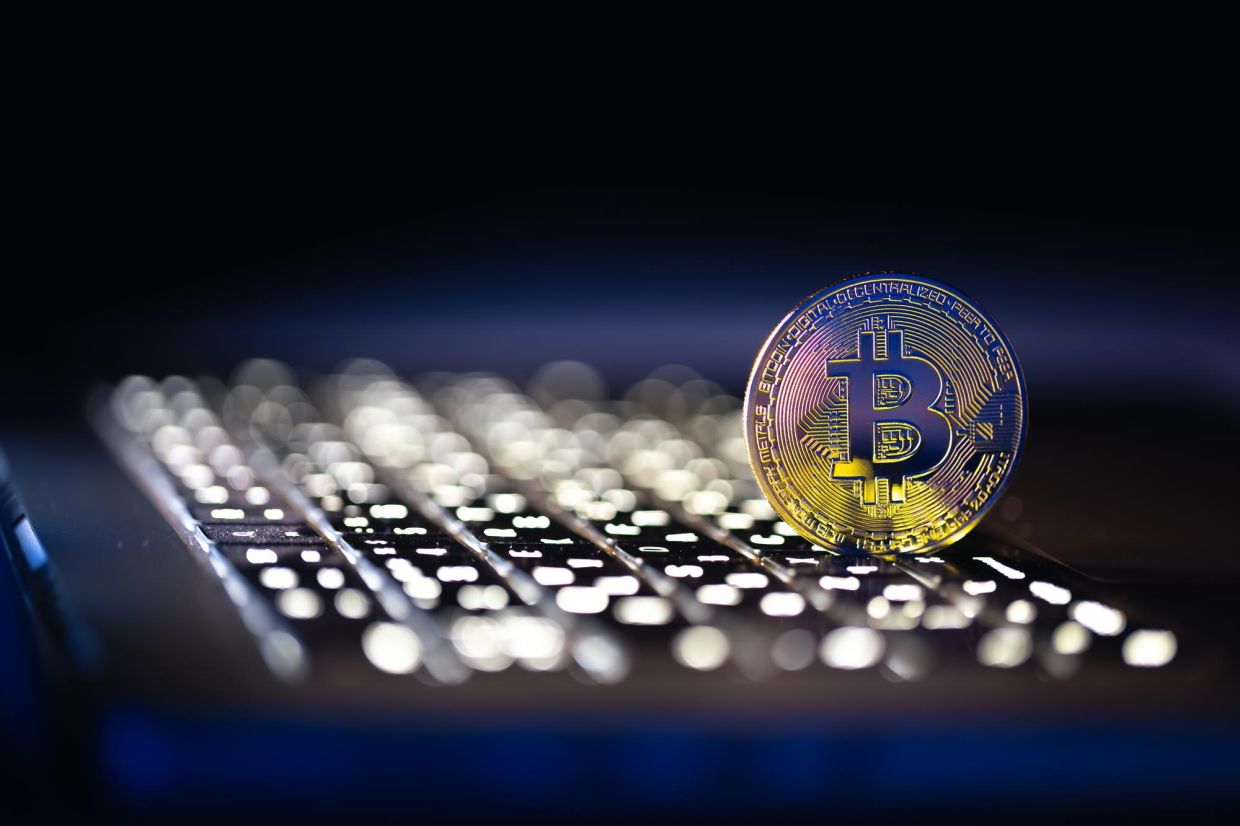 Coldcard Bitcoin Wallet Flaw Exposes Cryptographic Weakness, Draining Millions from Users