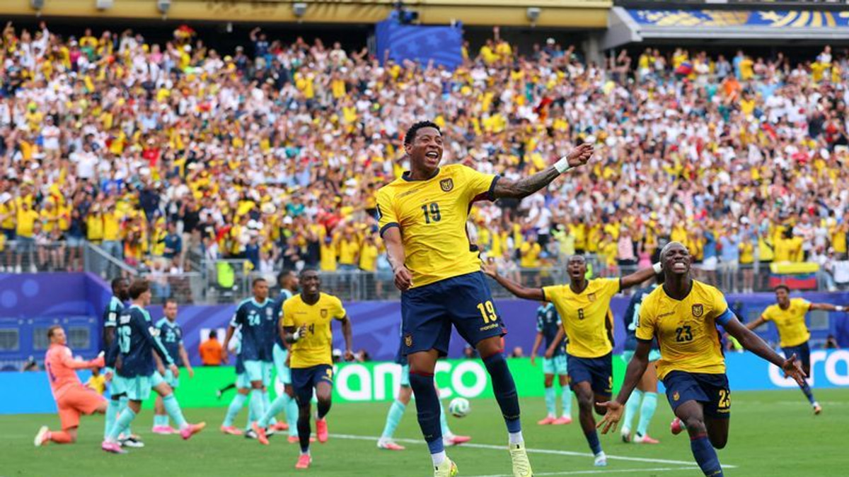 Ecuador Stun Germany to Clinch World Cup Knockout Spot in Thrilling Group E Finale