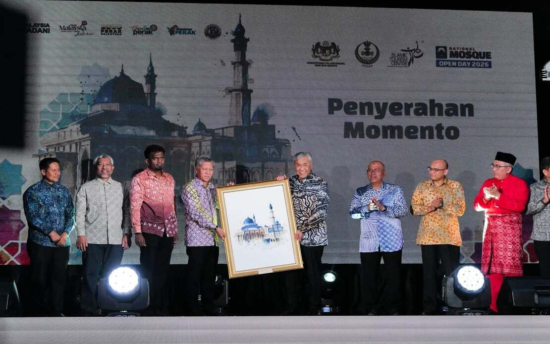 Mosques Must Become Tourism Destinations While Preserving Sacred Purpose, Says Ahmad Zahid
