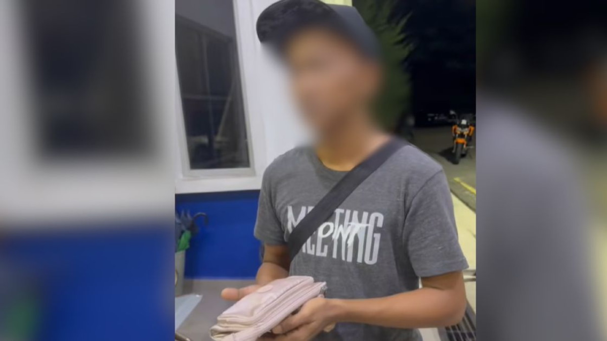 Delivery Rider Arrested After Finding Wallet With RM10,000 at Semenyih Supermarket