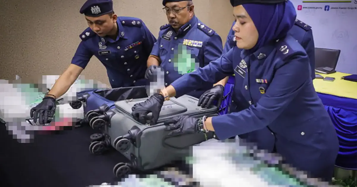 Two Men Arrested at Kuching Airport for Attempting to Smuggle RM1.32 Million in Drugs