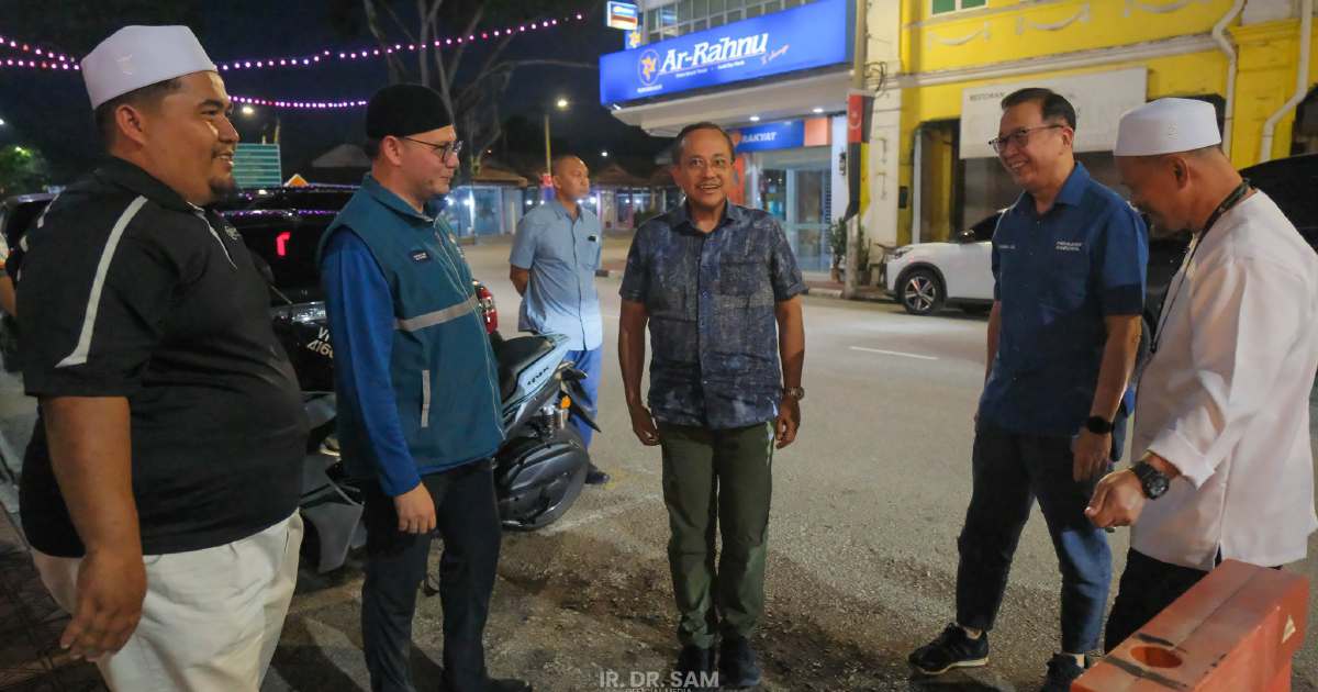Perikatan Nasional Chairman Denies Coalition Talks Between Pas and BN Ahead of Johor State Election