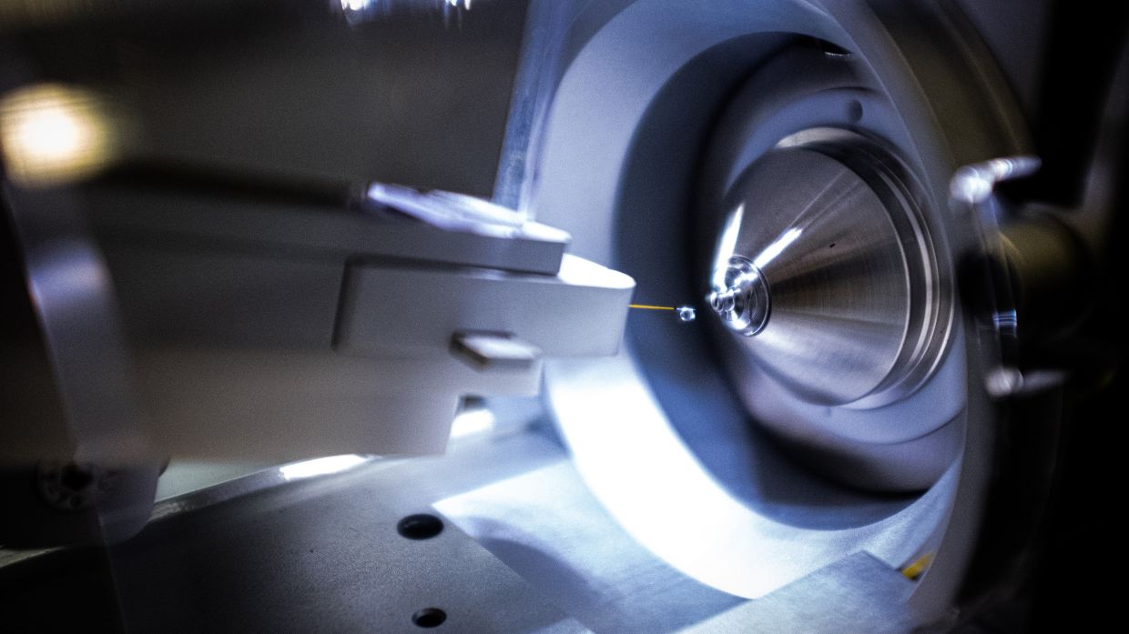 China's Precision Equipment Imports Threaten AI Research Ambitions as US Tightens Controls