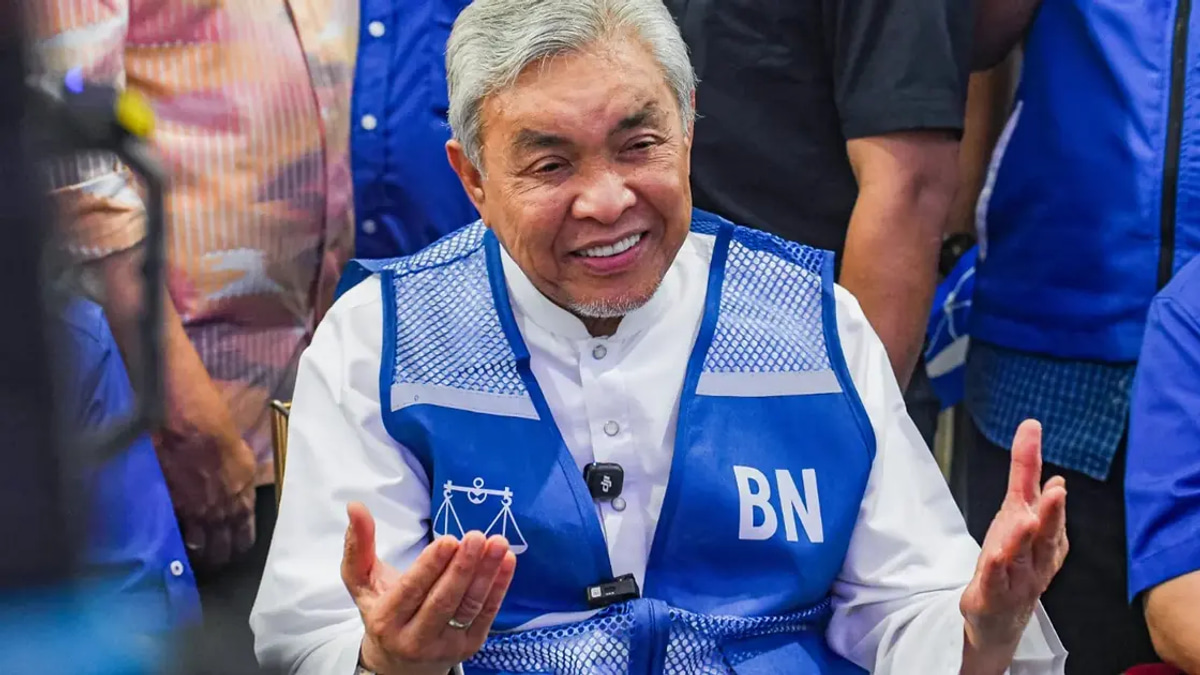 Zahid and Anwar Commit to Unity Government Cooperation Despite Election Rivalry