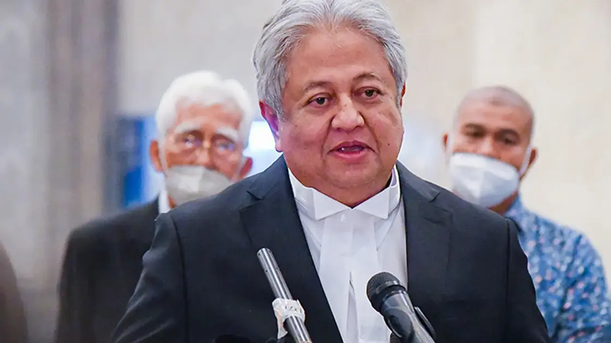 Court Reconvenes Zaid Ibrahim Defamation Appeal After Judge Steps Aside