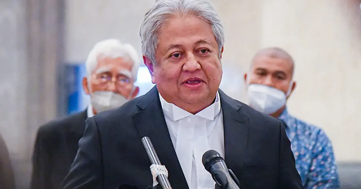 Court Reconvenes Zaid Ibrahim Defamation Appeal After Judge Steps Aside