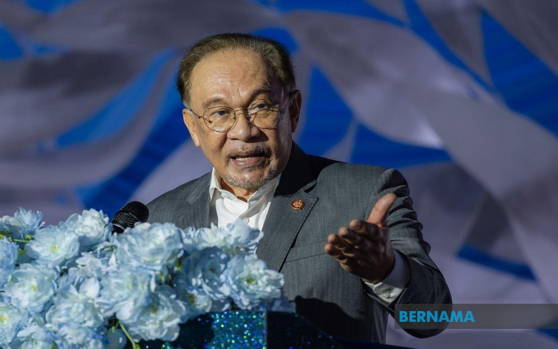 Malaysia Will Immediately Deport Any Israeli Nationals Found in Country, Says PM Anwar