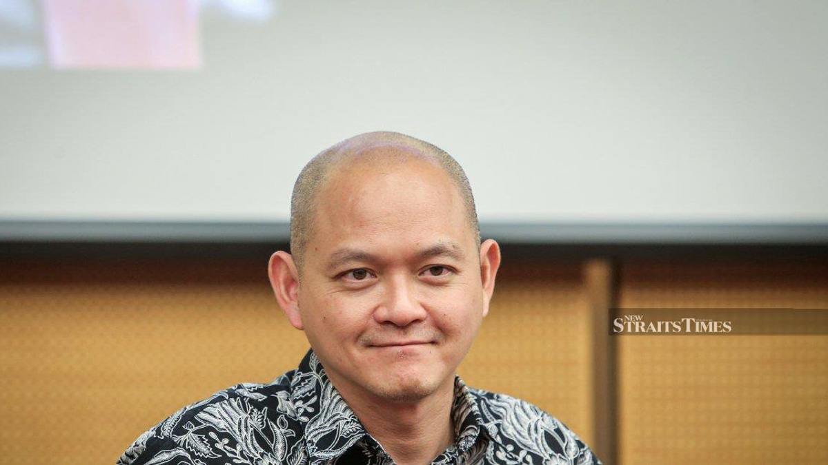 Former Bangi MP Ong Kian Ming Exits DAP to Support Khairy Jamaluddin's Campaign