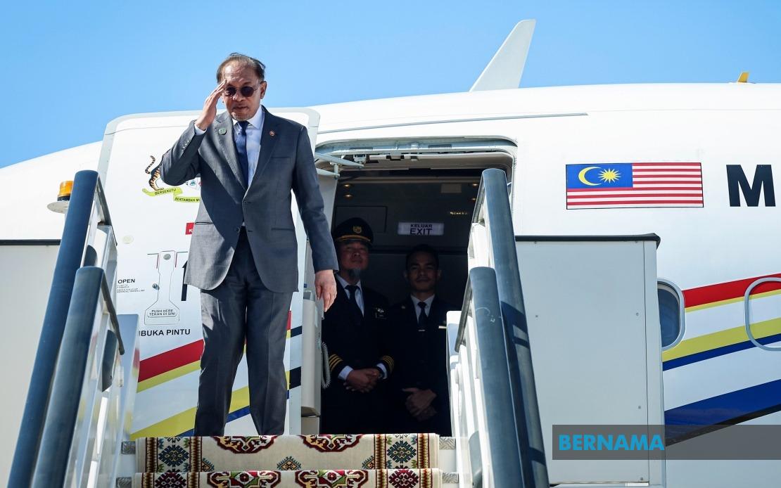 Anwar Returns From Turkmenistan to Lead Penang Economic and Media Events