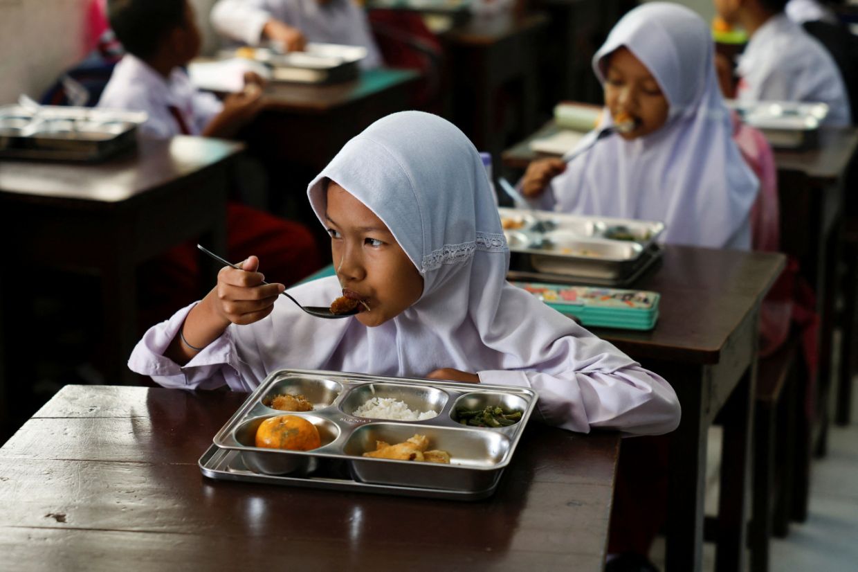 Indonesia's Education Law Revision Sparks Alarm Over Free Meals Funding Loophole