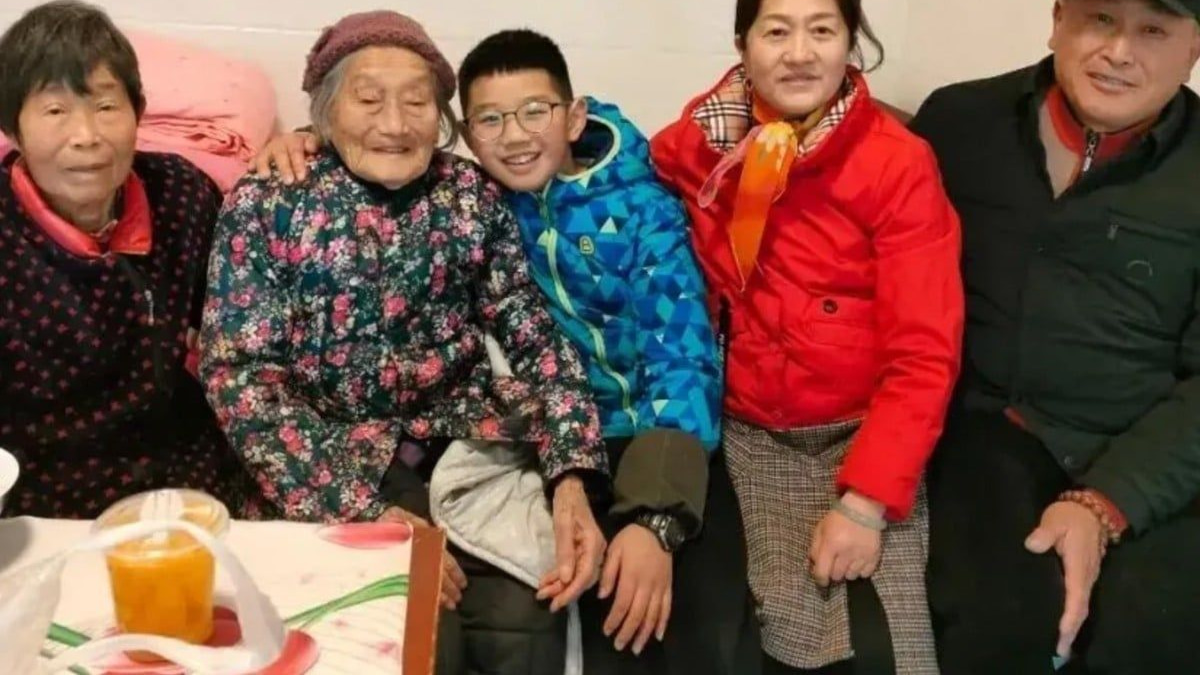Chinese Centenarian's Simple Philosophy: Housework, Kindness and Rest as the Path to 111 Years