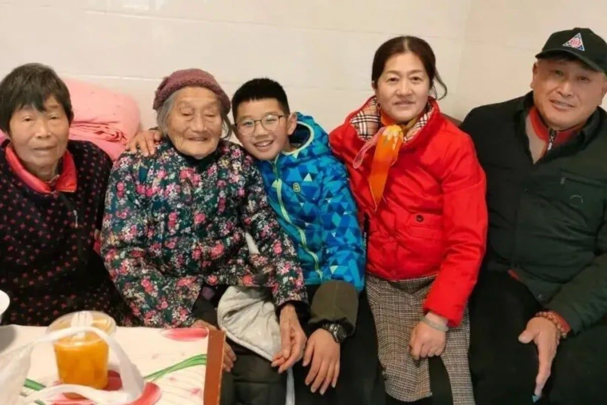Chinese Centenarian's Simple Philosophy: Housework, Kindness and Rest as the Path to 111 Years