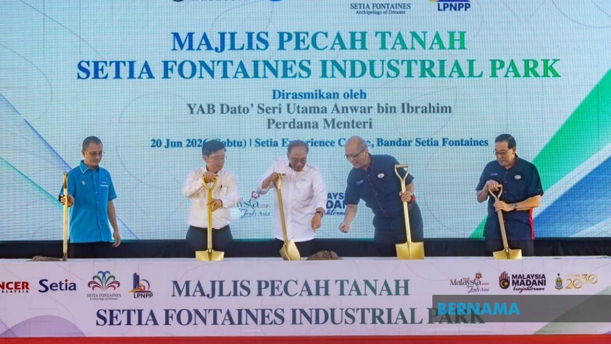 Development Must Benefit Middle And Lower-Income Groups, Says Anwar