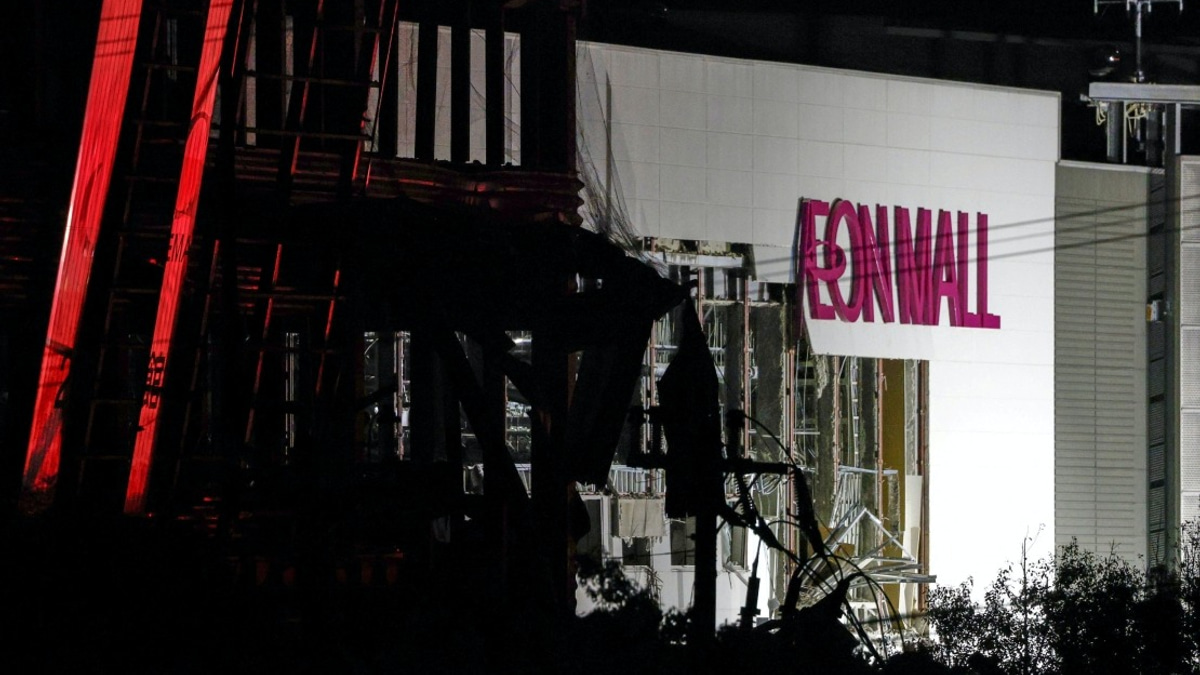 Search Continues for 20-30 Missing Staff After Kumamoto Mall Explosion