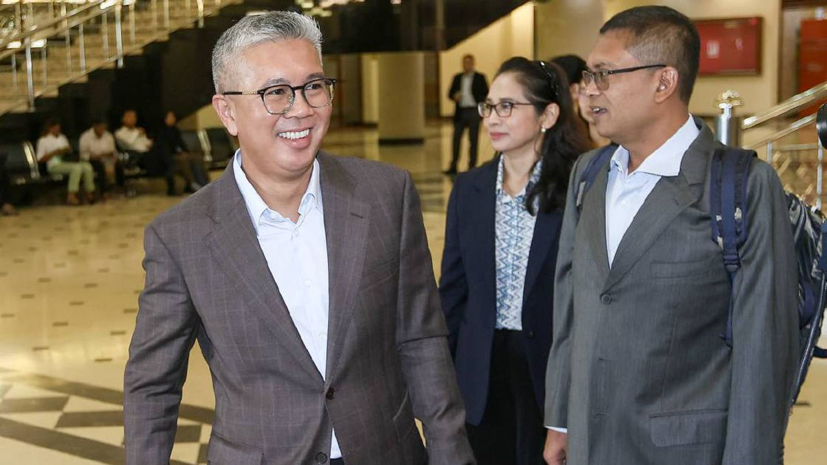 Muhyiddin Proposed 54 Direct-Negotiation Contractors for Jana Wibawa, Zafrul Tells Court