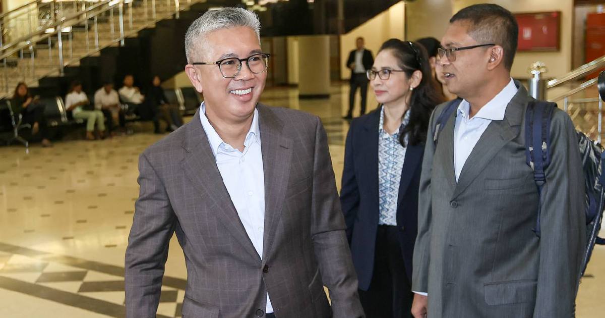 Muhyiddin Proposed 54 Direct-Negotiation Contractors for Jana Wibawa, Zafrul Tells Court