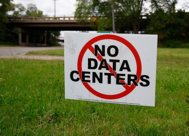 Data Center Protests Spread Across US as AI Infrastructure Backlash Gains Momentum
