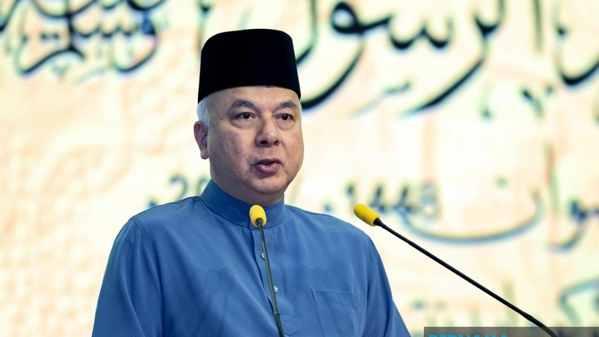 Sultan Nazrin Calls for Stronger Muslim Unity Amid Political, Cultural Divisions