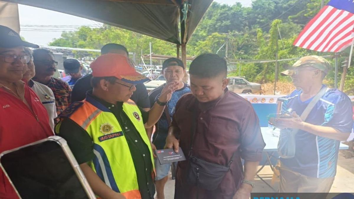 Grandfather's Anguish as Three Children Perish in Kampung Lok Buta Fire