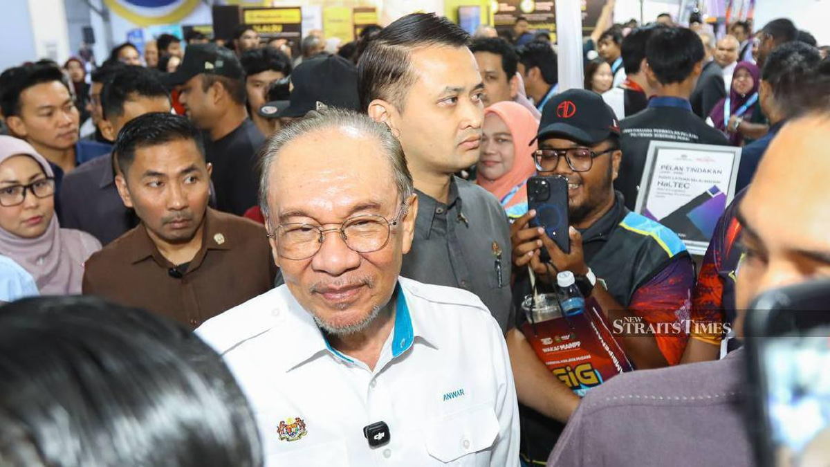 Anwar to campaign in Negri Sembilan as state election tightens