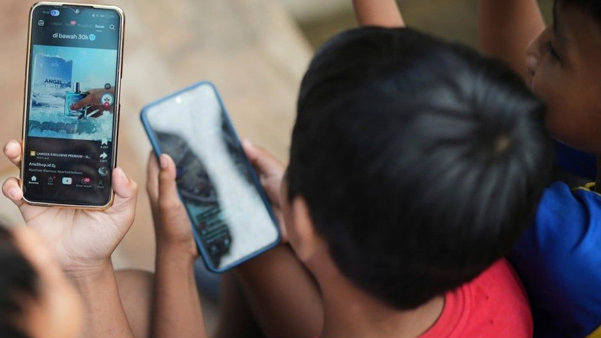 Indonesia Removes Five Million Underage Accounts in Digital Child Protection Drive