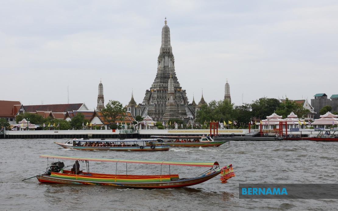 Southeast Asia in Motion: From Fuel Price Cuts to Border Diplomacy and Economic Gains