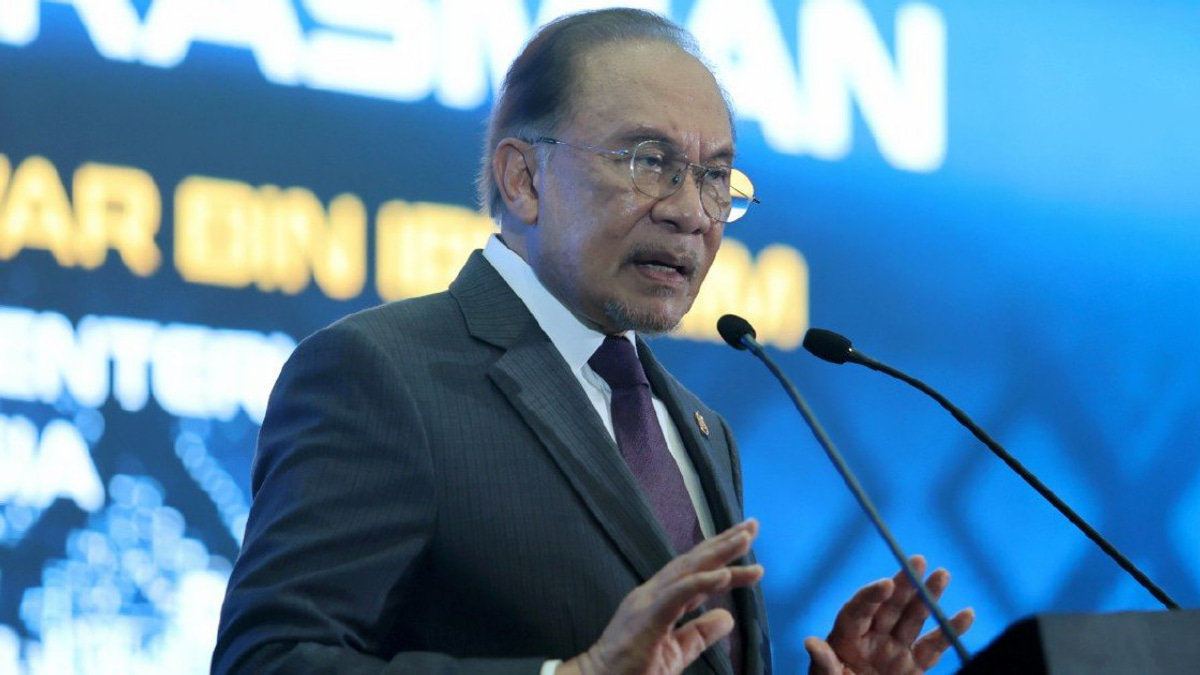 Anwar Ibrahim Warns Schools Against Concealing Bullying Cases to Protect Reputation