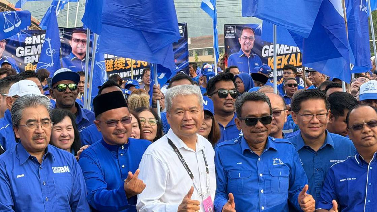 Senior Umno figures mobilise for Negri Sembilan campaign as BN candidates file nominations in Tampin