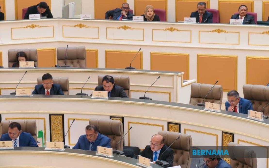 Four DAP Assemblymen Cross To Opposition Benches In Melaka Assembly