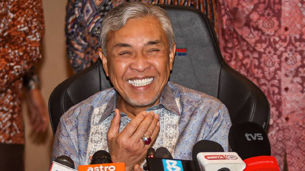 Alliance between BN and PN poses no threat to minority communities, Zahid assures Chinese and Indian voters
